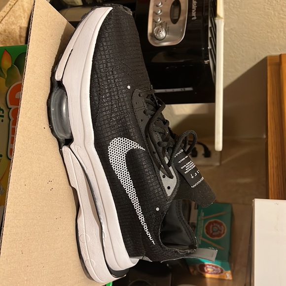 Nike Air Zoom size  11 - Picture 3 of 7